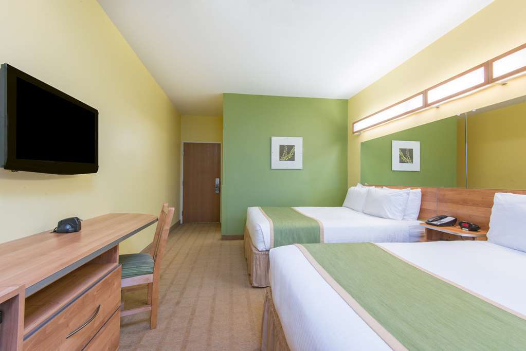 Microtel Inn And Suites By Wyndham Opelika Bilik gambar