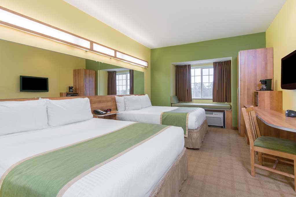 Microtel Inn And Suites By Wyndham Opelika Bilik gambar